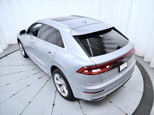 2022 audi q8 55 premium