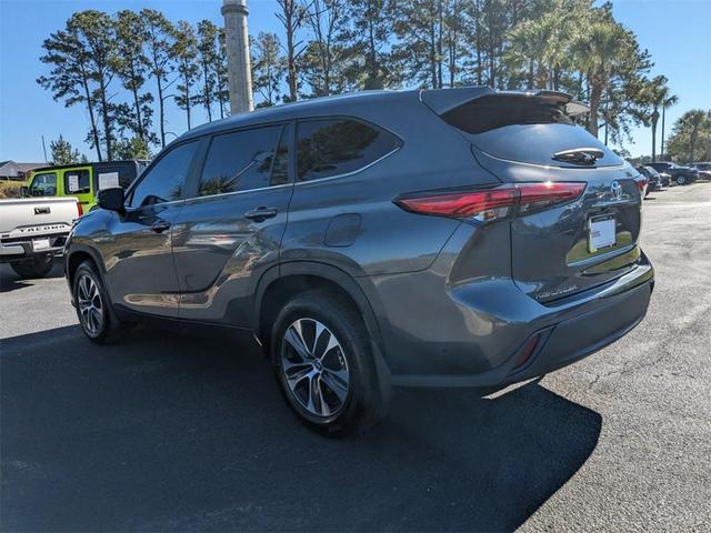 2023 toyota highlander l