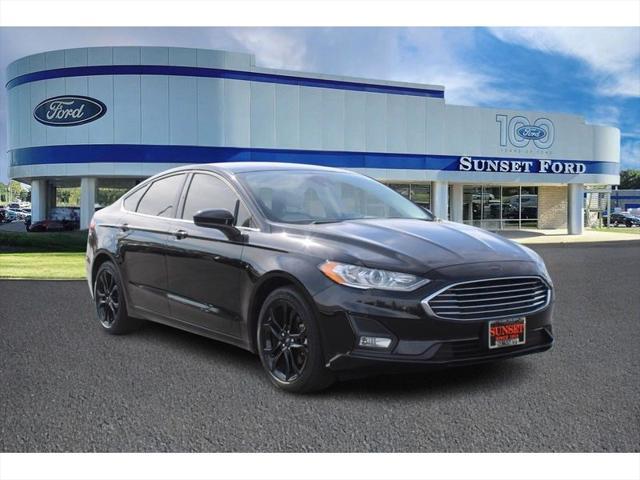 2020 ford fusion se