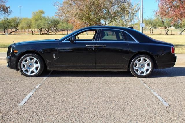 2018 rolls-royce ghost