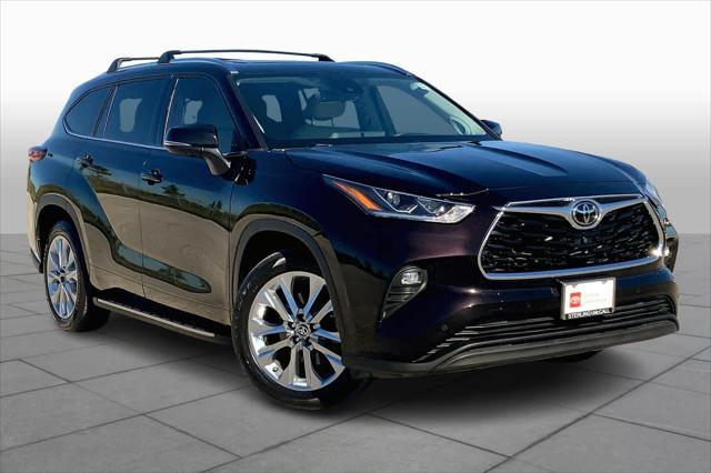 2022 toyota highlander limited