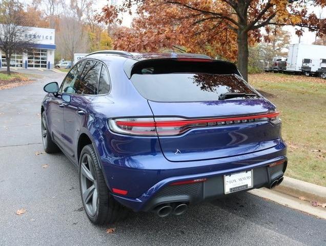 2023 porsche macan base (pdk)
