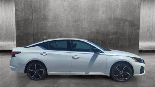2024 Nissan Altima s
