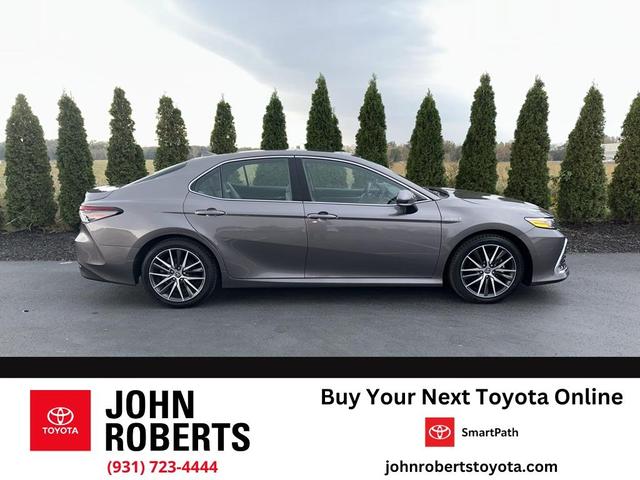 2021 toyota camry hybrid xle