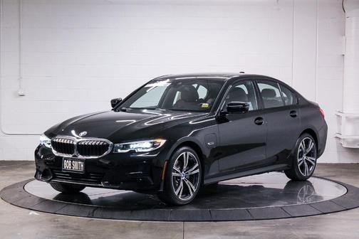2022 bmw 330e