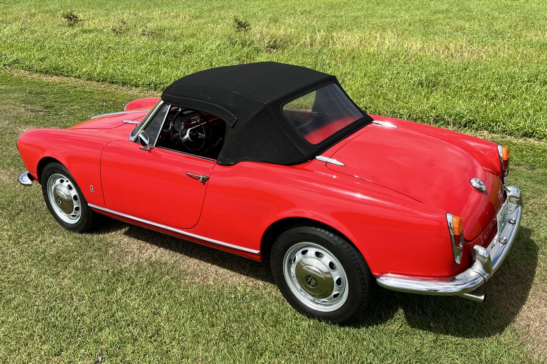 1962 alfa romeo giulietta spider