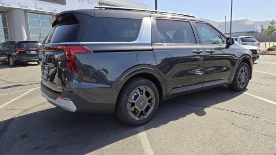 2025 Kia Carnival
