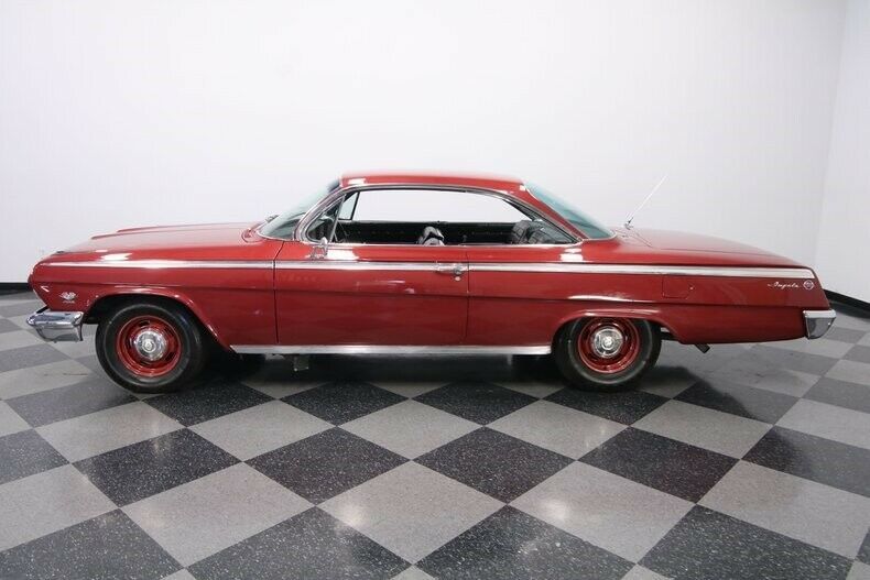 period correct 409 v8, dual quads, 4 speed, front disc, custom 1 off bubbletop!