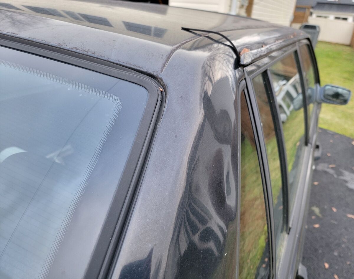 1993 volvo 940 turbo sedan 4-door 2 sets of tires