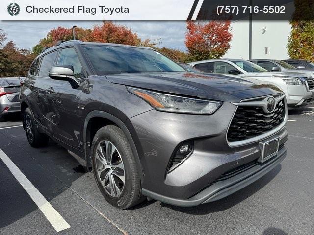 2021 toyota highlander xle