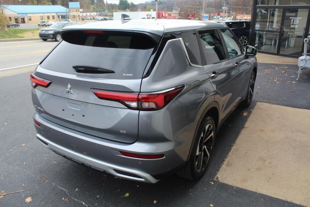 2022 mitsubishi outlander se
