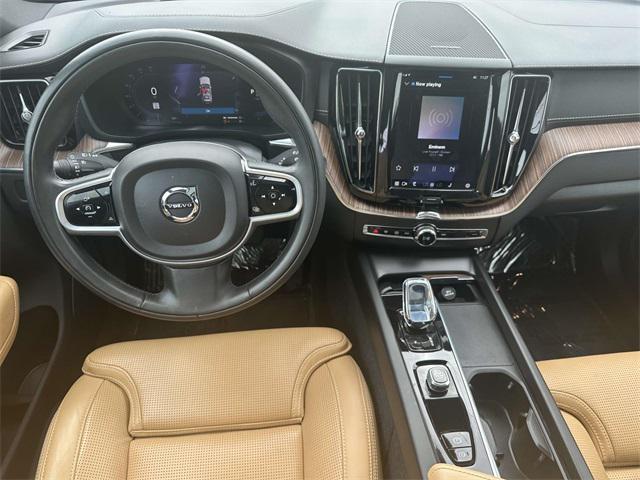 2022 volvo xc60 recharge plug-in hybrid t8 inscription