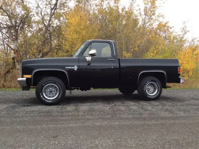 1986 chevy custom deluxe 4x4 low miles showroom condition