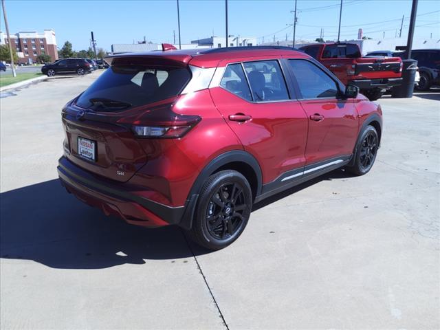 2024 nissan kicks sr