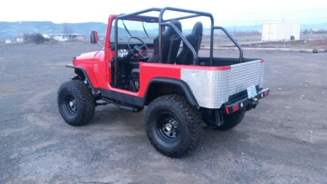 1973 toyota landcruiser fj40 runs and drives excellent, new paint, 4 wheel drive