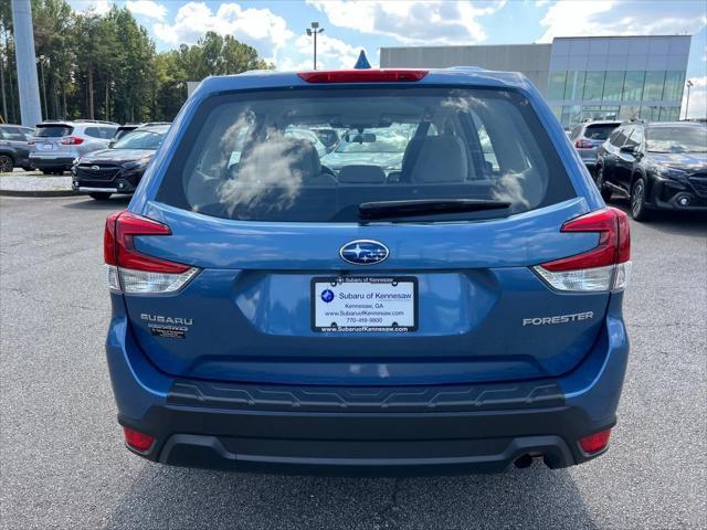 2022 subaru forester base