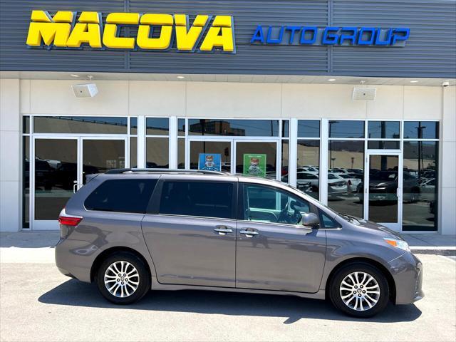 2020 toyota sienna xle