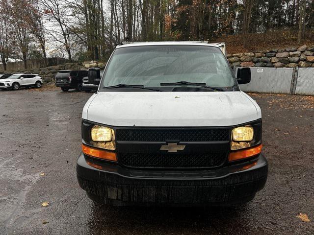 2017 chevrolet express 2500 work van
