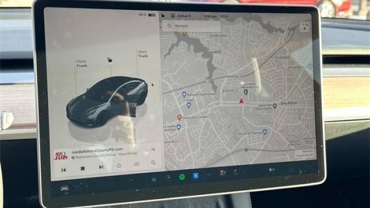 2023 Tesla se