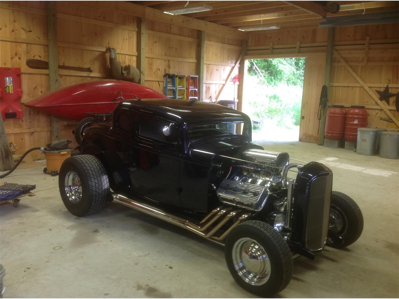 1932 ford 5-window coupe