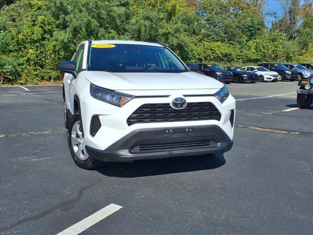 2021 toyota rav4 le