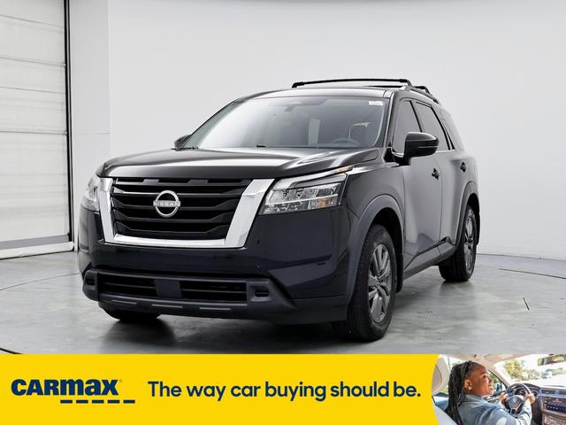 2022 nissan pathfinder sv