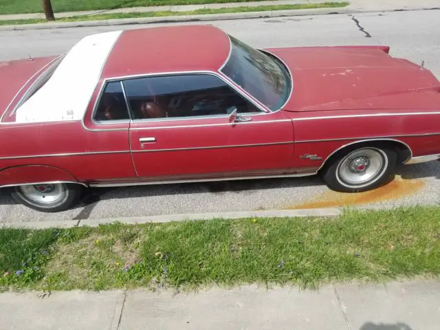 1976 red 400 mercury marquis