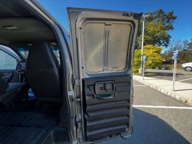 2002 chevrolet express 3500 extended wagon