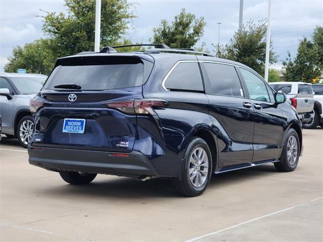 2024 toyota sienna xle