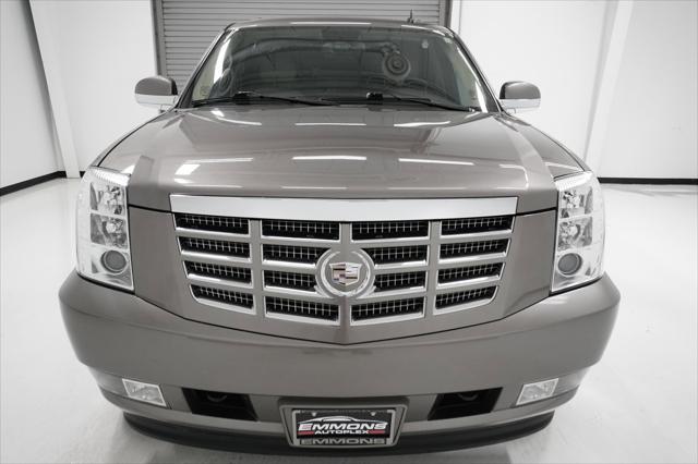 2011 cadillac escalade luxury