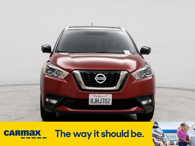 2019 nissan kicks sr