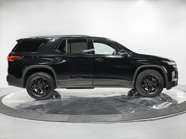 2022 chevrolet traverse lt cloth