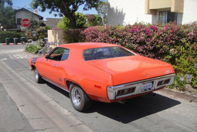 1971 plymouth gtx - 440 engine, clean! - new interior, paint, wheels, exhaust