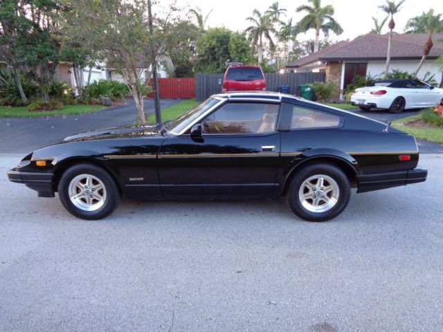 1983 280zx - 8450 orig. mi - 5 spd. rare blk./ tan - w/ digital / leather