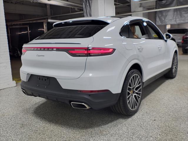 2021 porsche cayenne base