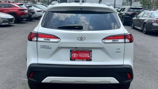 2022 toyota corolla cross le