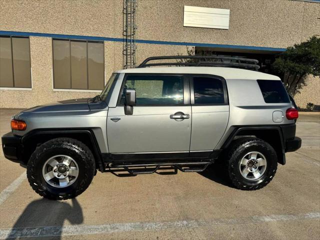 2010 toyota fj cruiser base