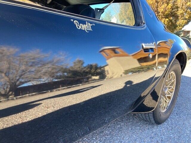 1977 pontiac firebird transam bandit y82 hurst t-tops black/gold special edition