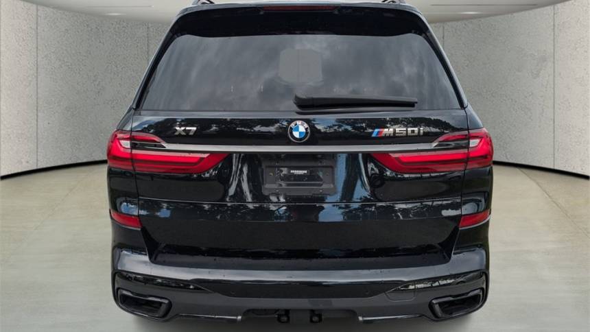 2021 bmw x7 m50i