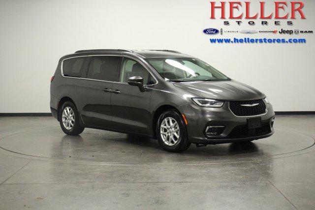 2022 chrysler pacifica touring-l