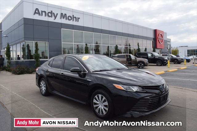 2018 toyota camry hybrid le