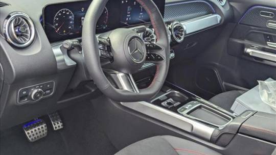 2025 Mercedes-Benz GLB