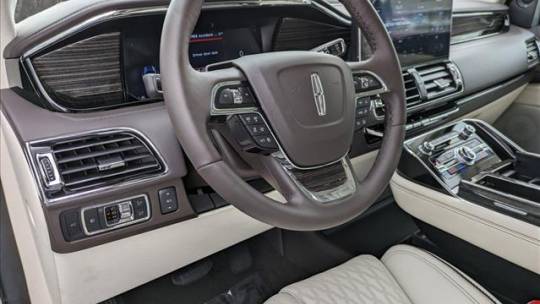 2024 Lincoln Navigator