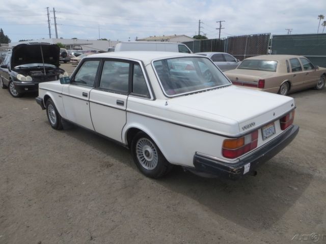 c 1983 volvo gl used 2.3l i4 8v automatic no reserve