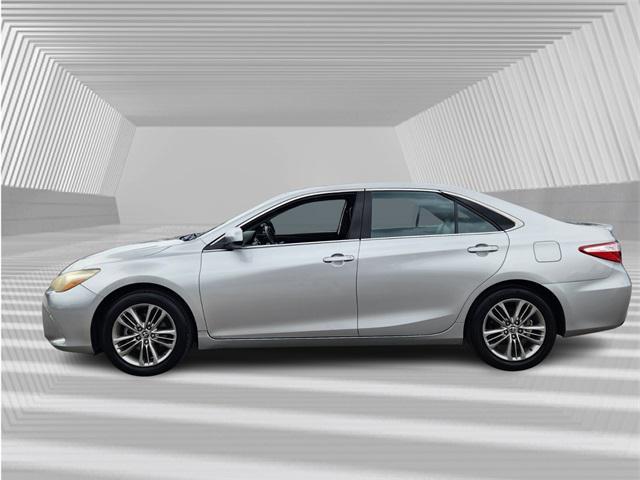 2016 toyota camry se