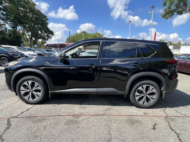 2021 nissan rogue sv