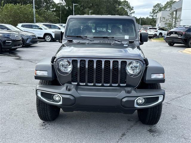 2023 jeep gladiator sport