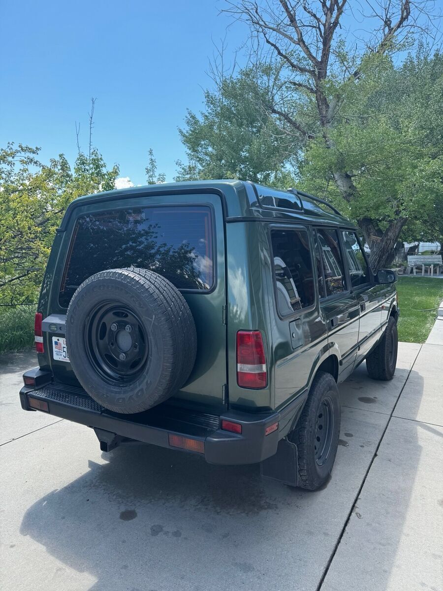 1994 land rover discovery suv green