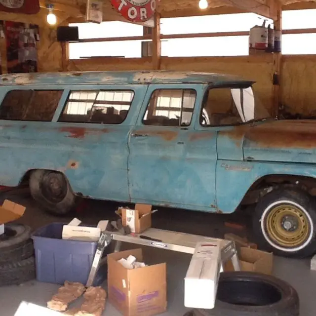 1960 suburban clam door