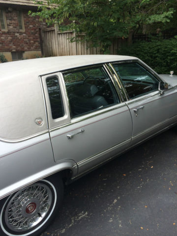 pristine original1990 brougham d'elegance 57,701 miles, with rare 5.7l v8